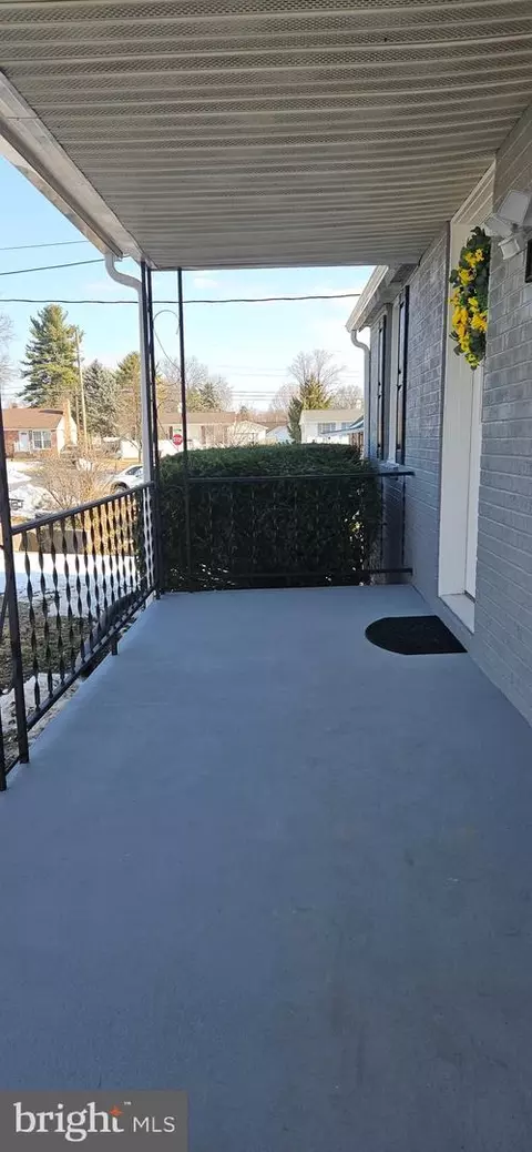 Exterior - 232 Myrtle Ave, Winchester, VA 22601 photo 3 of 7