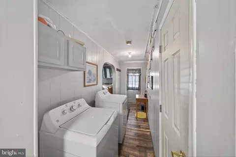 Entry Way - 376 Charles St, Winchester, VA 22601 photo 2 of 13
