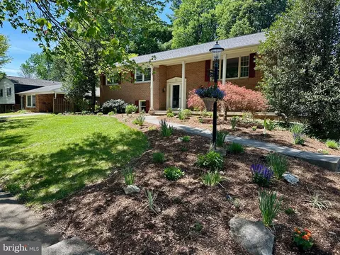 315 Walker St, Winchester, VA 22601
