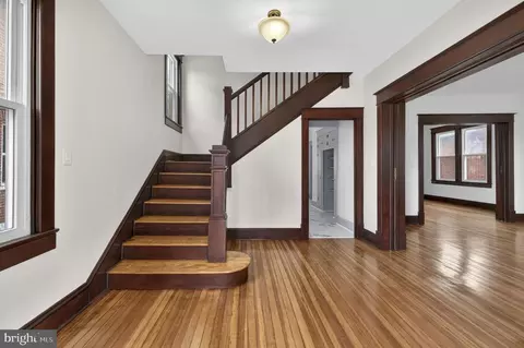320 E Piccadilly St, Winchester, VA 22601 photo 7