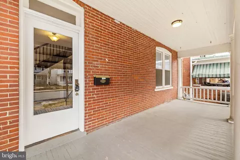320 E Piccadilly St, Winchester, VA 22601 photo 4