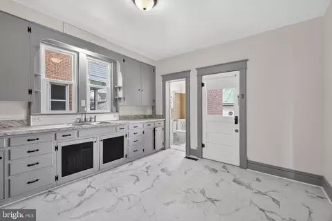 320 E Piccadilly St, Winchester, VA 22601 photo 17