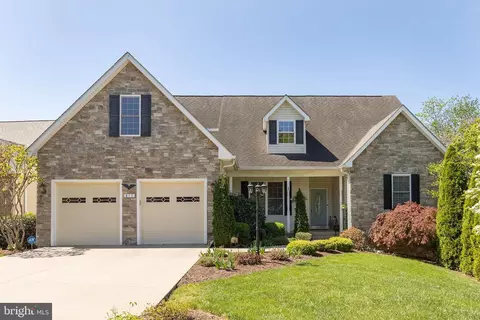 817 Chelsea Dr, Winchester, VA 22601