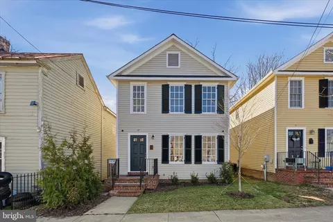 19 W Germain St, Winchester, VA 22601