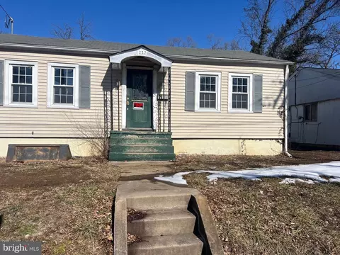 222 Liberty Ave, Winchester, VA 22601