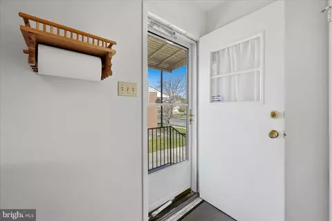 Entry Way - 113 Christopher Dr, Winchester, VA 22601 photo 2 of 2