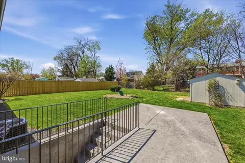 Exterior - 113 Christopher Dr, Winchester, VA 22601 photo 3 of 5