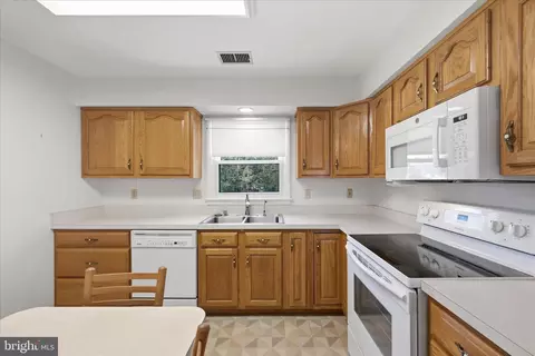 Kitchen - 113 Christopher Dr, Winchester, VA 22601 photo 2 of 3