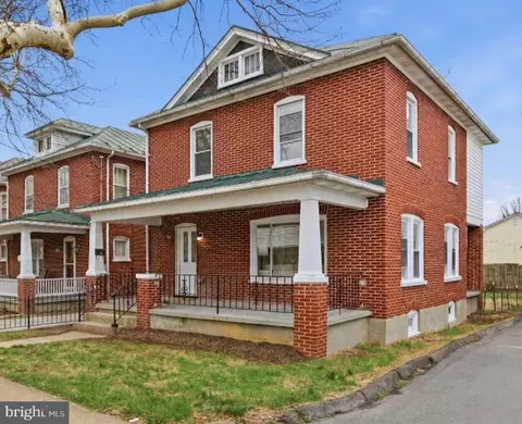 21 W Pall Mall St, Winchester, VA 22601