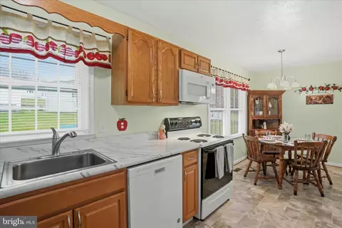 Kitchen - 2912 2nd St, Winchester, VA 22601 photo 2 of 4