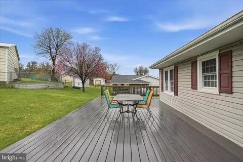 Exterior - 2912 2nd St, Winchester, VA 22601 photo 5 of 8