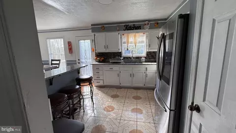 Kitchen - 623 Smithfield Ave, Winchester, VA 22601 photo 1 of 3