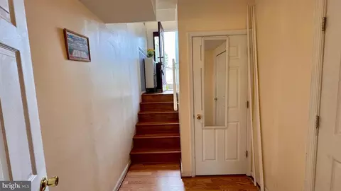 Entry Way - 623 Smithfield Ave, Winchester, VA 22601 photo 8 of 8