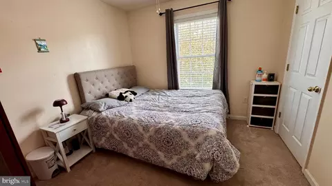 Bedroom - 623 Smithfield Ave, Winchester, VA 22601 photo 3 of 6
