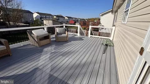 Exterior - 623 Smithfield Ave, Winchester, VA 22601 photo 3 of 9