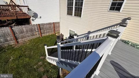 Exterior - 623 Smithfield Ave, Winchester, VA 22601 photo 7 of 9
