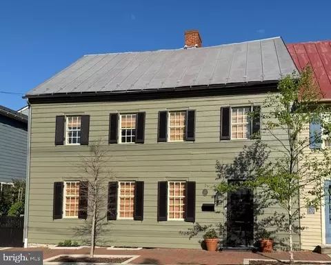 422 S Loudoun St, Winchester, VA 22601