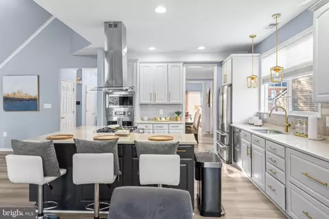 Kitchen - 930 Wayne Dr, Winchester, VA 22601 photo 3 of 5