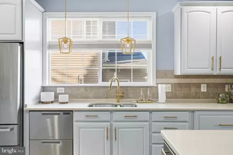 Kitchen - 930 Wayne Dr, Winchester, VA 22601 photo 5 of 5