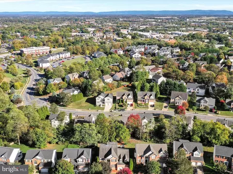 View/Area - 930 Wayne Dr, Winchester, VA 22601 photo 6 of 8