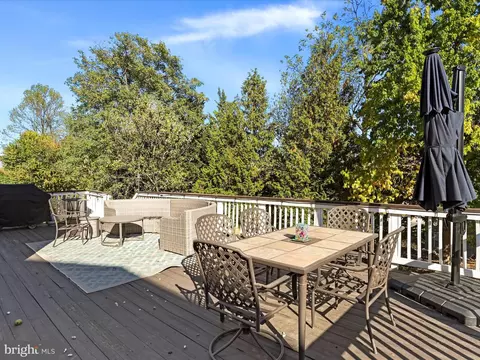 Exterior - 930 Wayne Dr, Winchester, VA 22601 photo 7 of 7