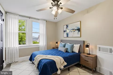 Bedroom - 517 Dunlap St, Winchester, VA 22601 photo 1 of 7