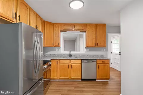 Kitchen - 420 E Pall Mall St, Winchester, VA 22601 photo 2 of 2