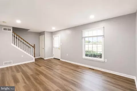 Living - 711 E Cork St, Winchester, VA 22601 photo 1 of 4