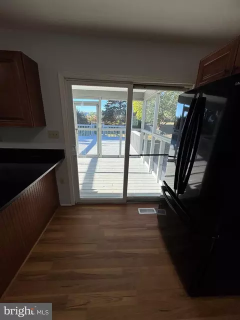 Exterior - 419 Summit Ave, Winchester, VA 22601 photo 5 of 11