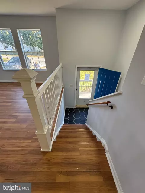 Entry Way - 419 Summit Ave, Winchester, VA 22601 photo 3 of 21