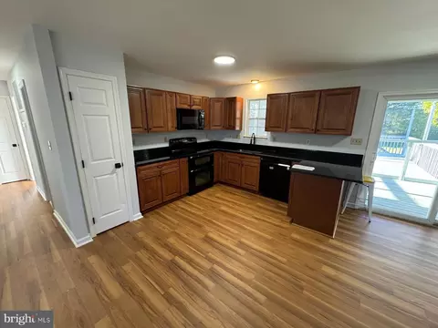 Kitchen - 419 Summit Ave, Winchester, VA 22601 photo 1 of 4