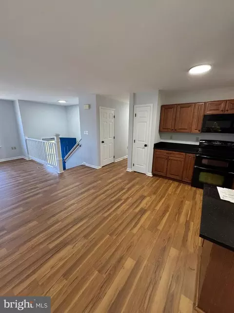 Entry Way - 419 Summit Ave, Winchester, VA 22601 photo 1 of 21