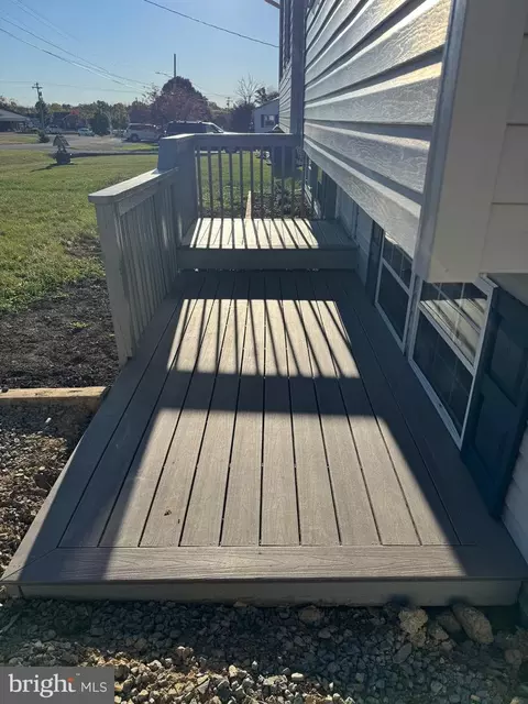 Exterior - 419 Summit Ave, Winchester, VA 22601 photo 2 of 11