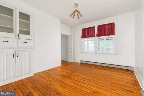 Other - 307 12 E Piccadilly St, Winchester, VA 22601 photo 1 of 9