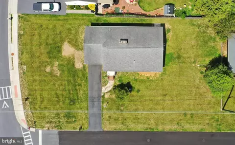 View/Area - 437 Beechcroft Rd, Winchester, VA 22601 photo 1 of 3