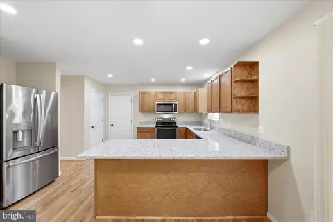 Kitchen - 620 Crystal Ct, Winchester, VA 22601 photo 4 of 5