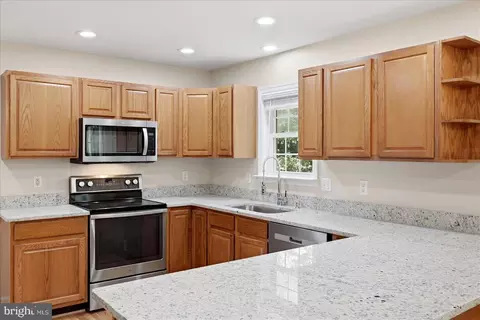 Kitchen - 620 Crystal Ct, Winchester, VA 22601 photo 5 of 5