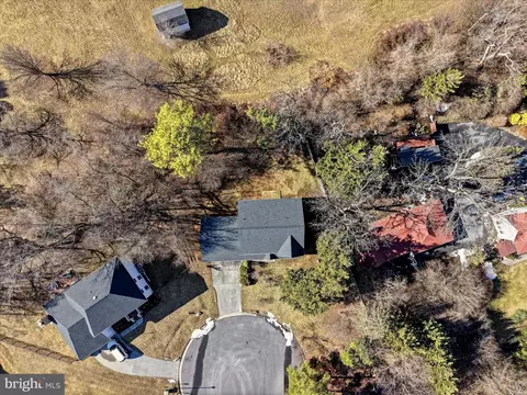 View/Area - 620 Crystal Ct, Winchester, VA 22601 photo 11 of 13