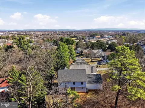 View/Area - 620 Crystal Ct, Winchester, VA 22601 photo 5 of 13
