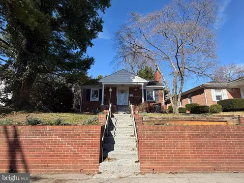 Exterior - 540 Bellview Ave, Winchester, VA 22601 photo 2 of 8
