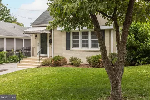 Exterior - 1306 Vanceright Cir, Winchester, VA 22601 photo 4 of 7