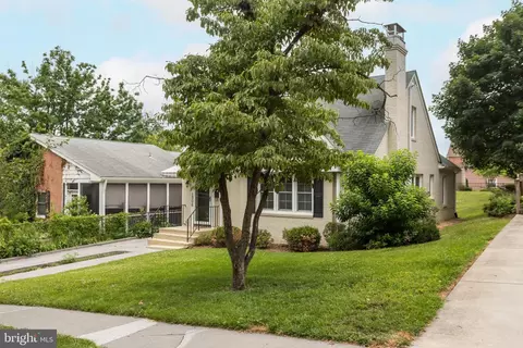 Exterior - 1306 Vanceright Cir, Winchester, VA 22601 photo 5 of 7