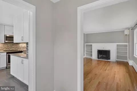 Entry Way - 1306 Vanceright Cir, Winchester, VA 22601 photo 3 of 12