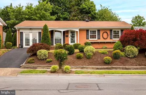 936 Allen Dr, Winchester, VA 22601