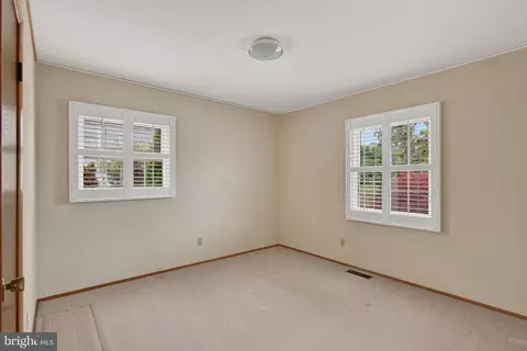 Bedroom - 936 Allen Dr, Winchester, VA 22601 photo 4 of 5