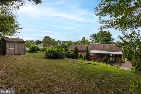 Exterior - 936 Allen Dr, Winchester, VA 22601 photo 5 of 10