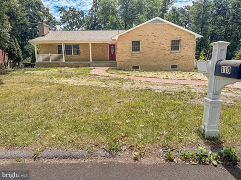110 Russellcroft Rd, Winchester, VA 22601