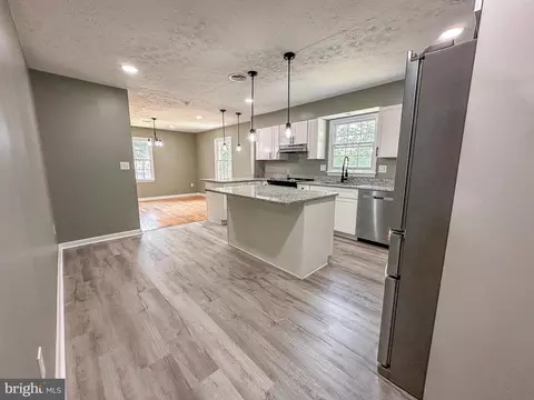 Kitchen - 110 Russellcroft Rd, Winchester, VA 22601 photo 3 of 3
