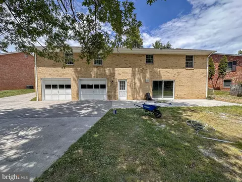 Exterior - 110 Russellcroft Rd, Winchester, VA 22601 photo 4 of 5