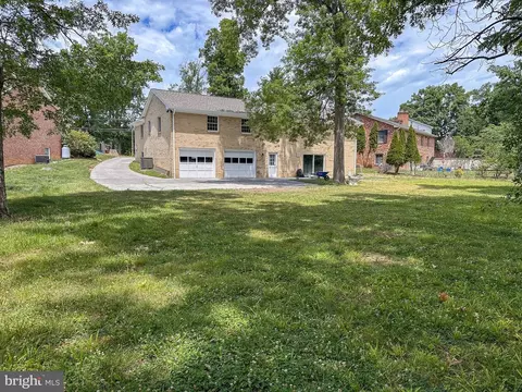 Exterior - 110 Russellcroft Rd, Winchester, VA 22601 photo 3 of 5